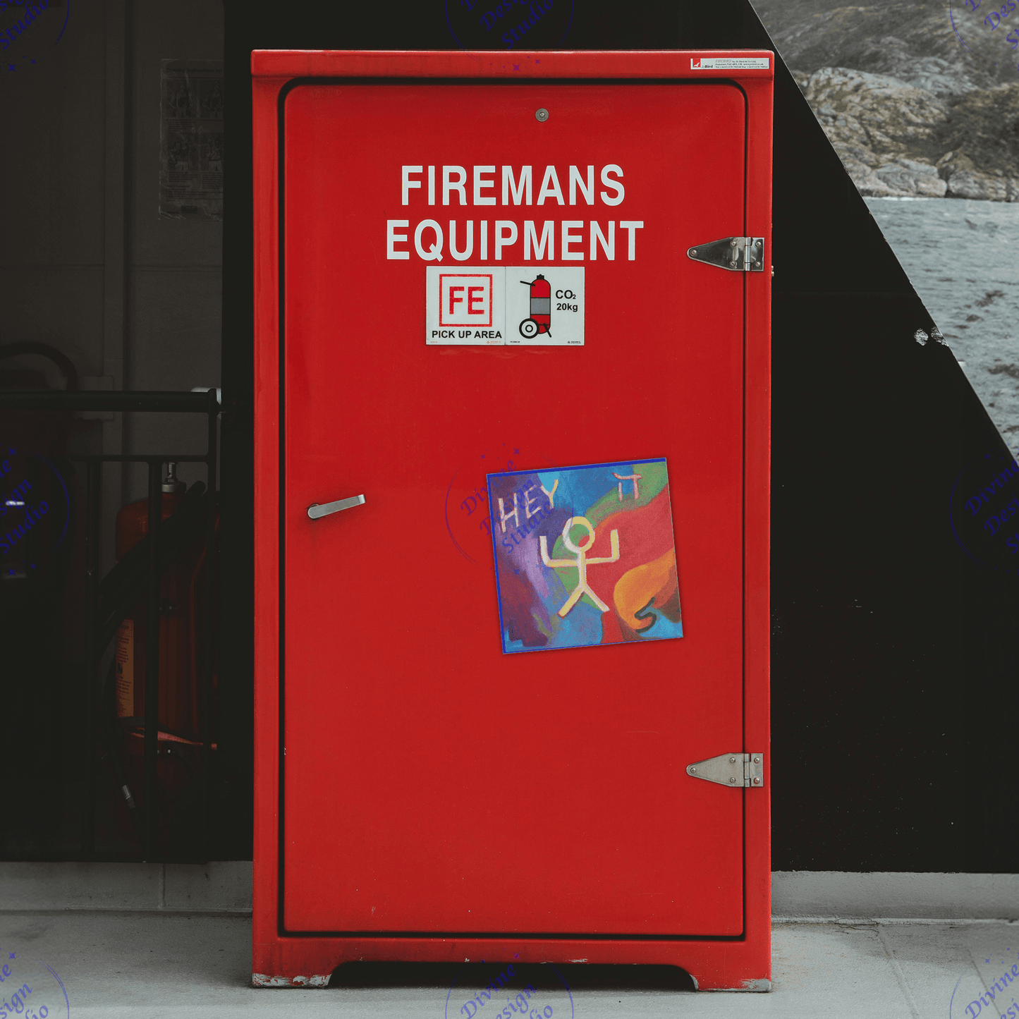 Magnet_with_Hey_425_SquareCarMagnet_FireCabient_Mockup.png