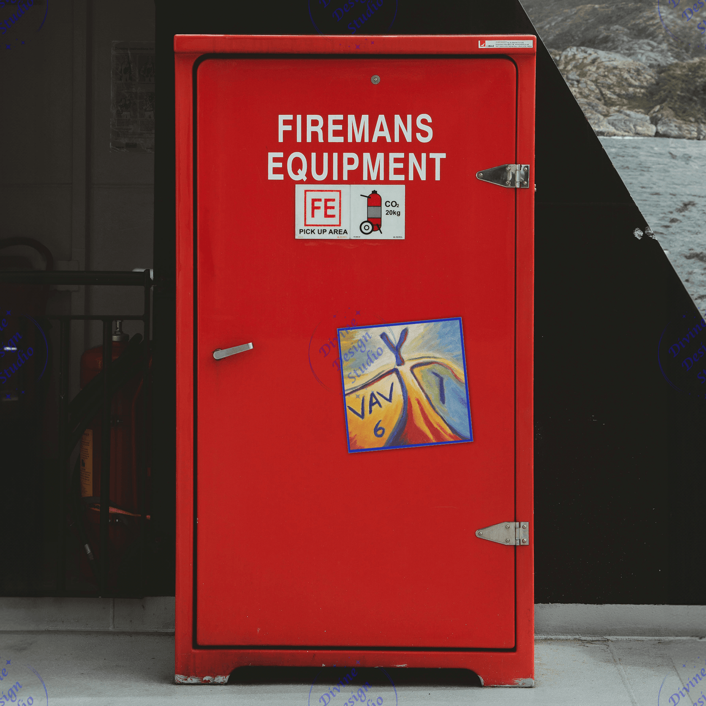Vav_blue_425_SquareCarMagnet_FireCabient_Mockup.png